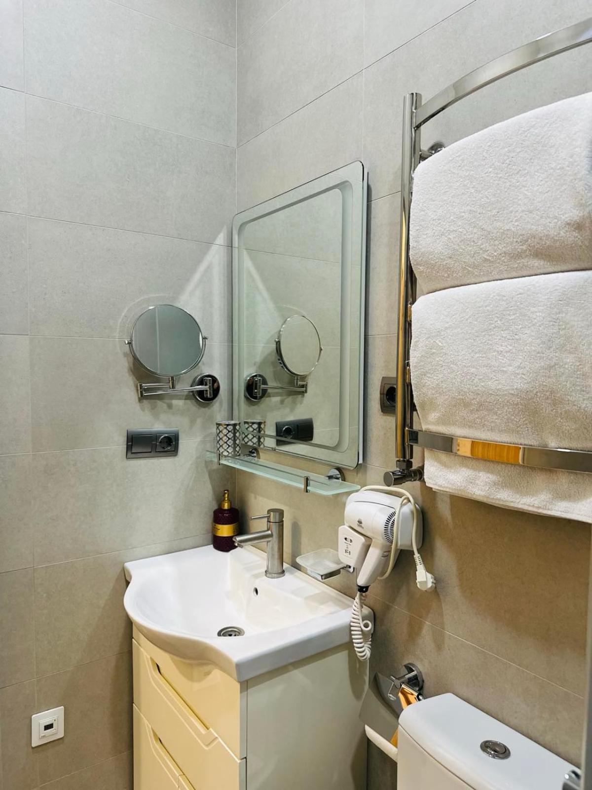 Apartment Forum, Центр Lviv Ngoại thất bức ảnh